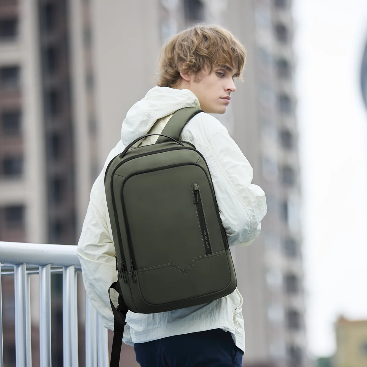 HK Expandable Business Backpac - Laptop Backpack 15.6 recension och pris