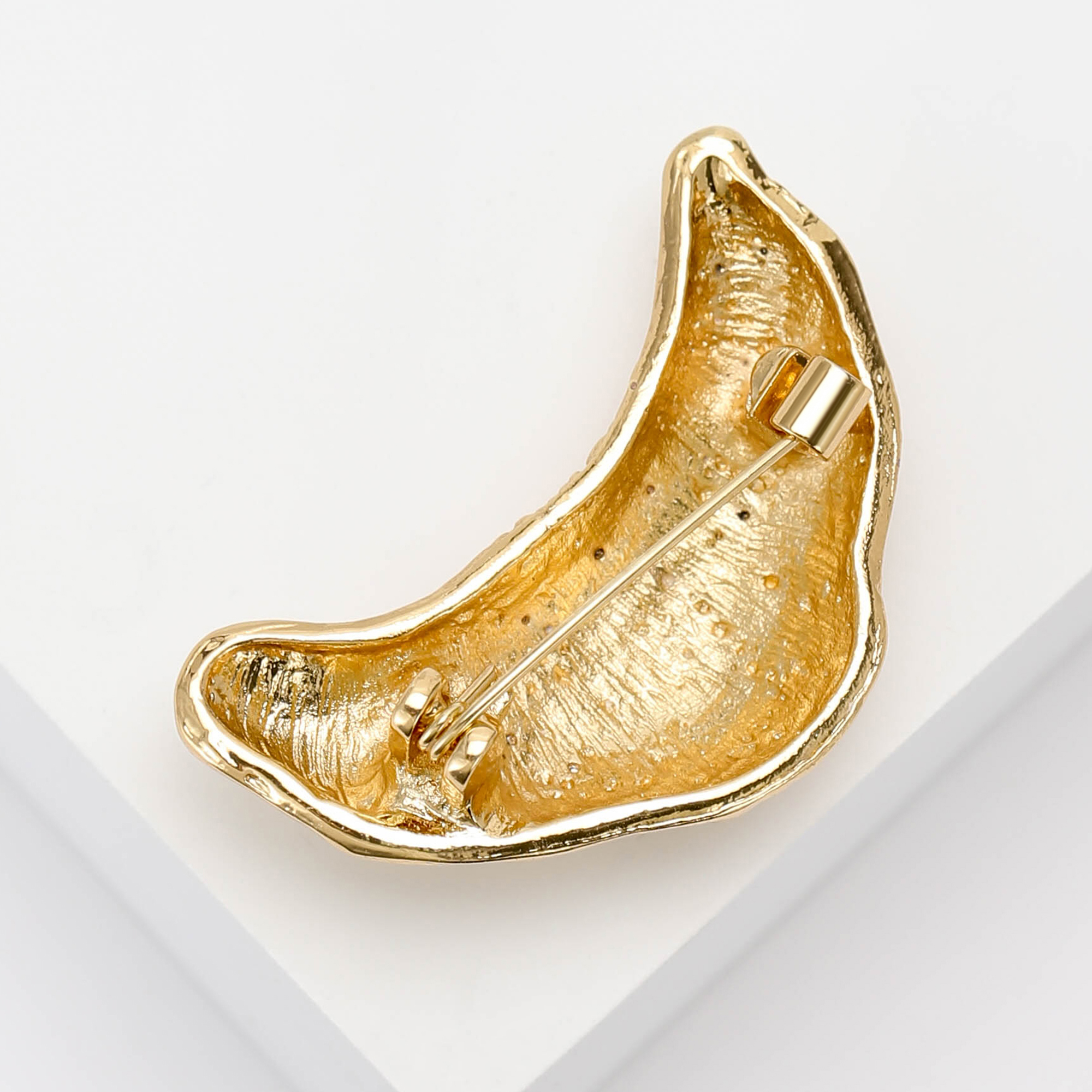 Enamel Croissant Brooches for  - Fashion Backpack Women recension och pris